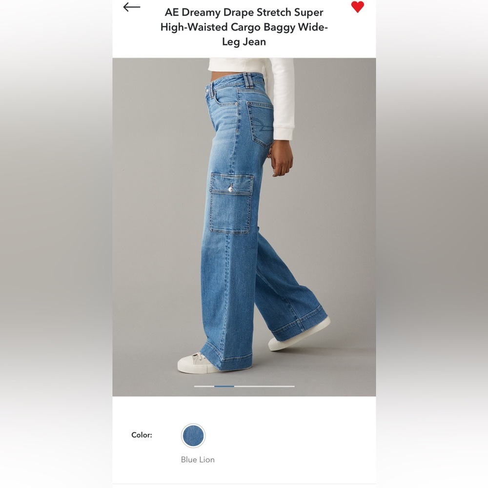 AE American Eagle Dreamy Drape Super High Rise Baggy Wide Leg Cargo Jeans